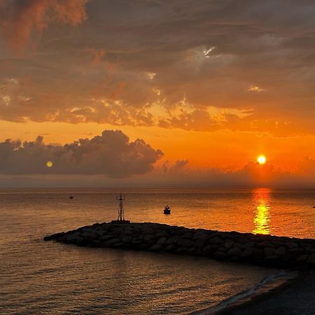 AkrogialiMarvel Sea View 1アパートメント エクステリア 写真